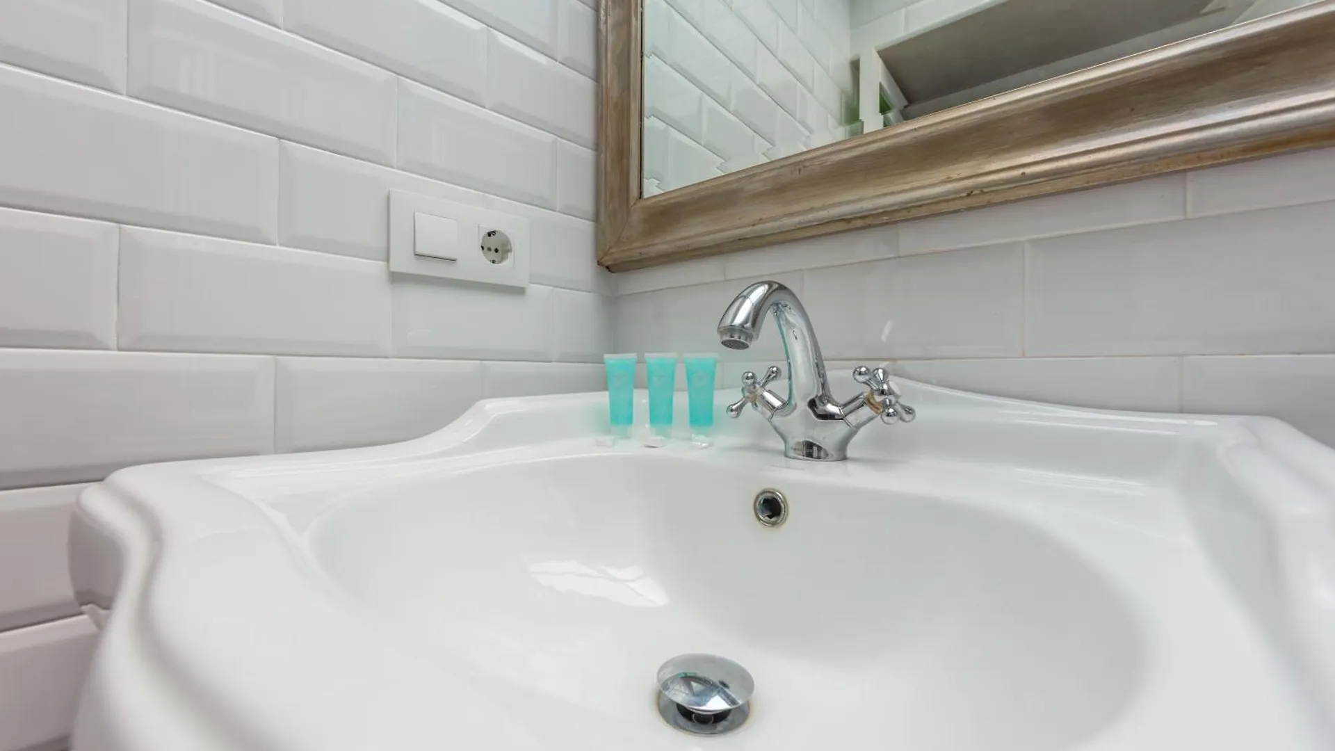 Apartamento Tarifa Historico Con Terraza Privada Lägenhet